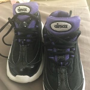 Size 9C Nike Sneakers